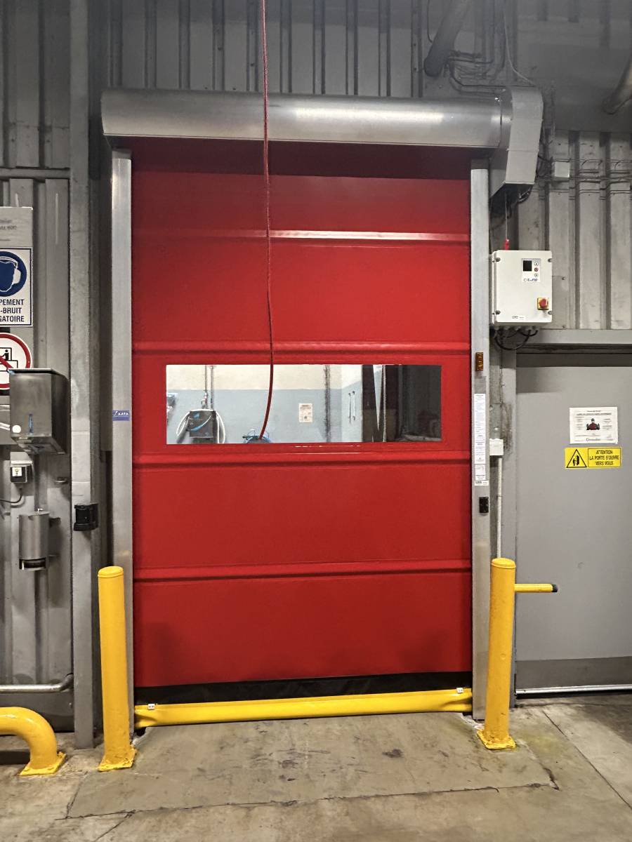 Porte rapide enroulable SAFIR avec bande de visibilité