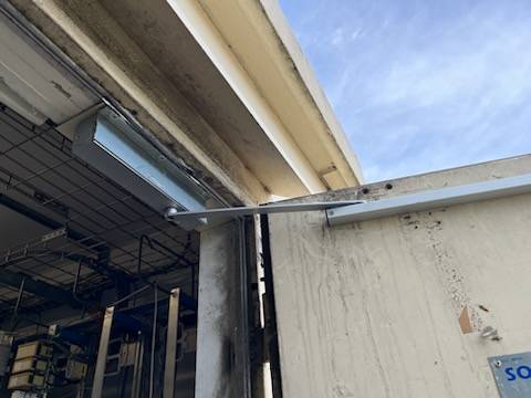 Ferme-porte mécanique, Bouches-du-Rhône