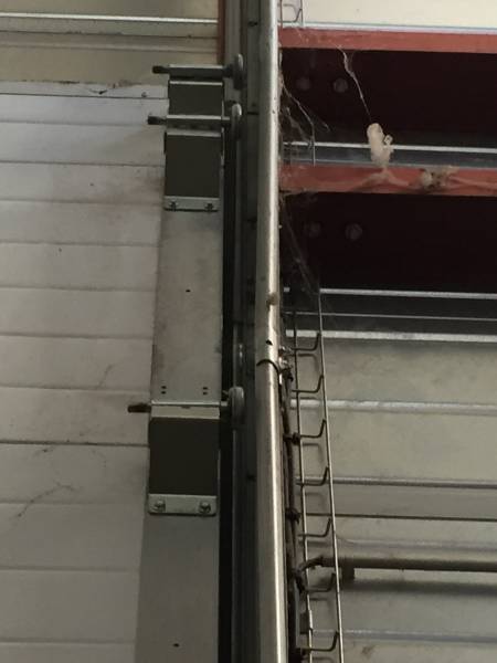 Réparation d’une porte sectionnelle en Vaucluse à Bédarrides (84)