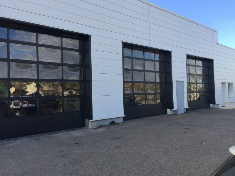 Installation de portes sectionnelles Près de Montelimar