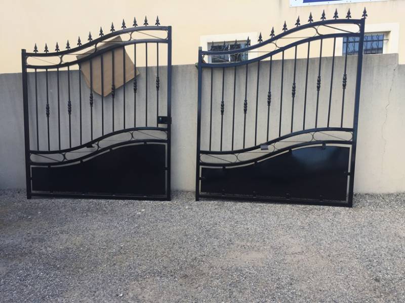 Réparation portail motorisé après choc voiture Gordes (84)