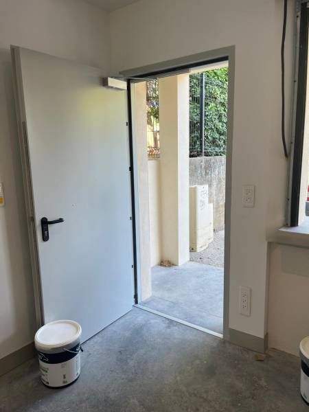 Porte de service battante Hormann Rochegude