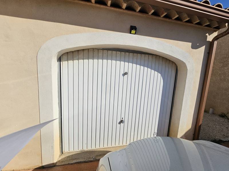 Porte de garage basculante Gard